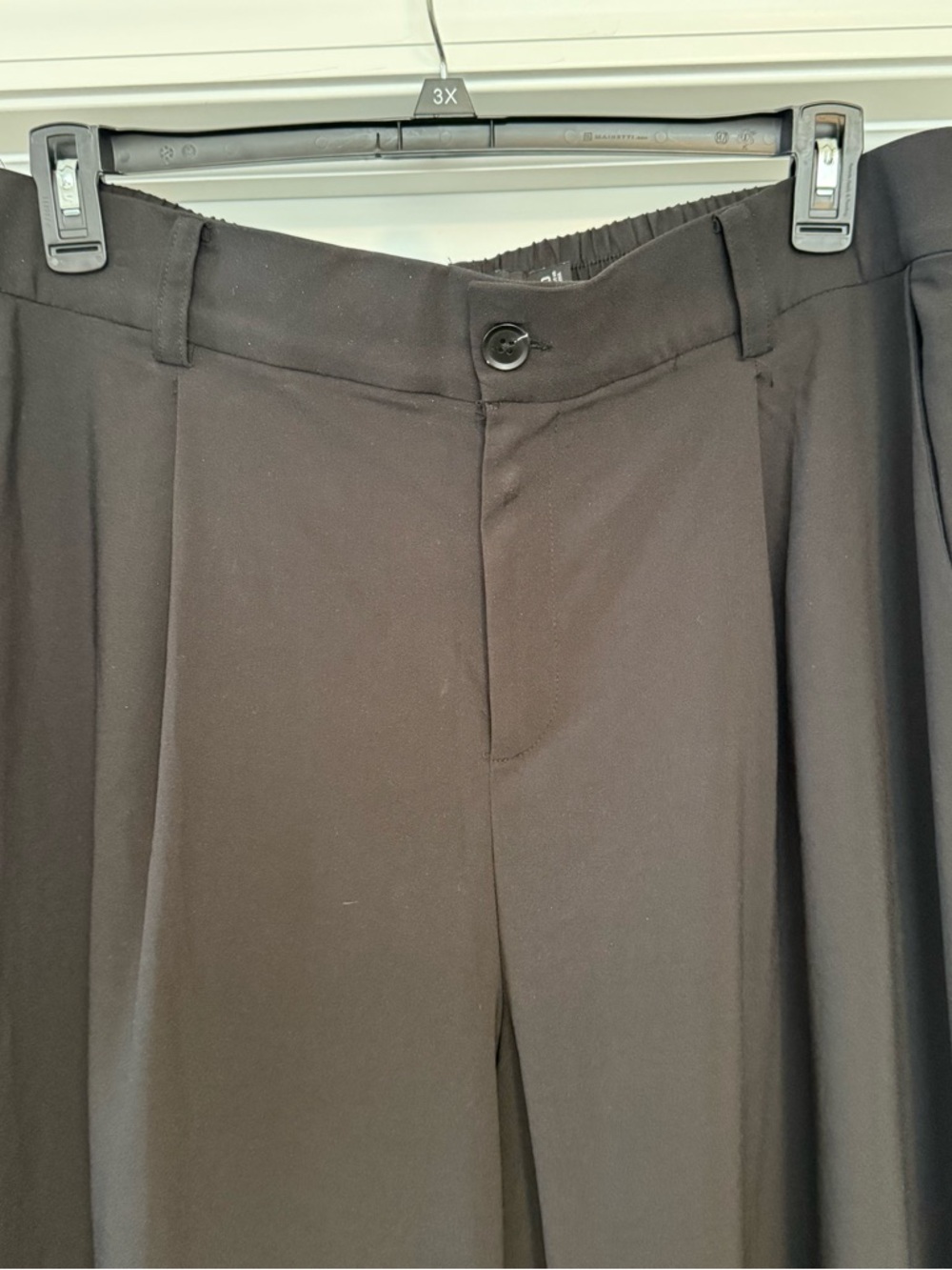 torrid Black Pleated Dress Pants - Picture 2 of 5